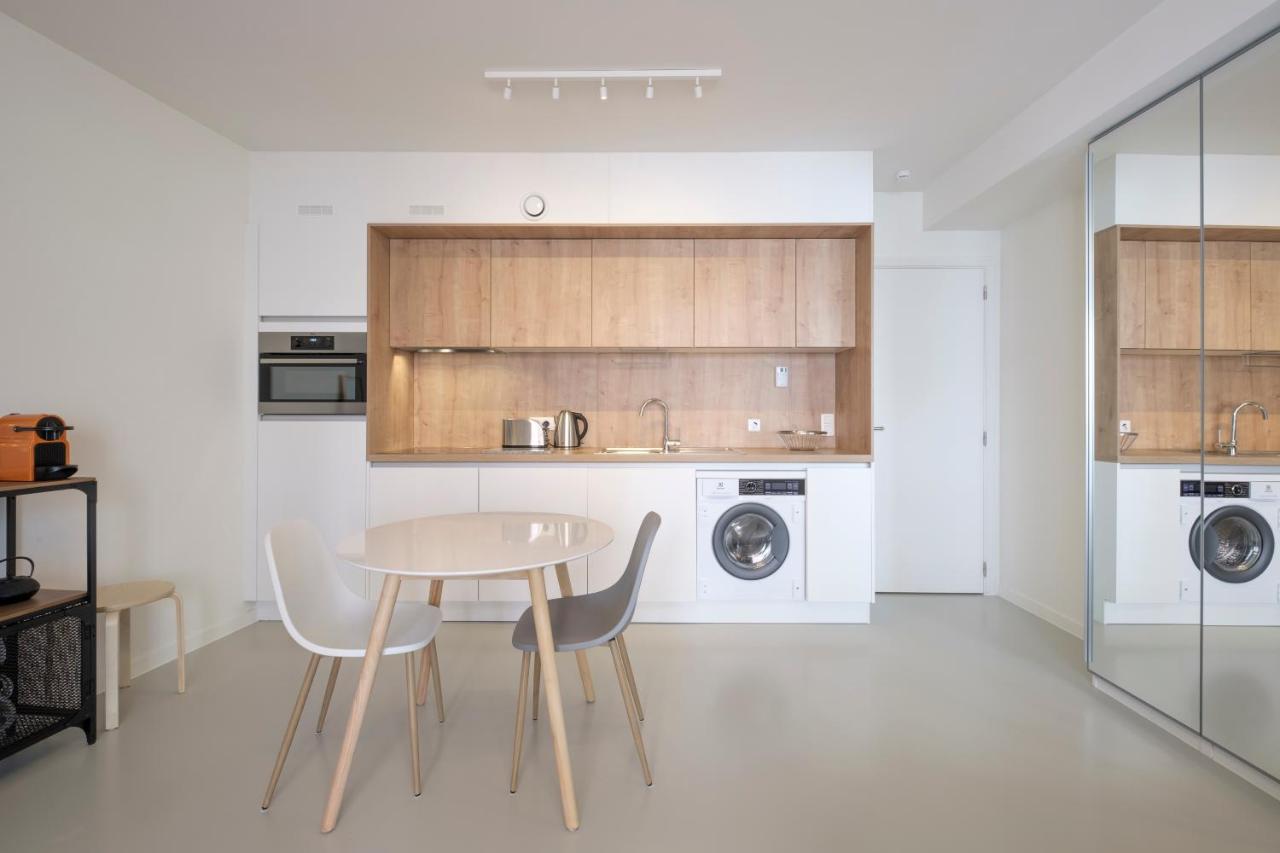 Mini Loft With Terrace Lägenhet Bryssel Exteriör bild
